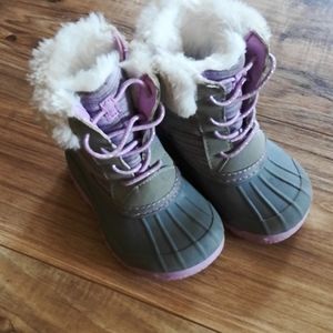 Oshkosh Toddler Size 4T Winter Boots